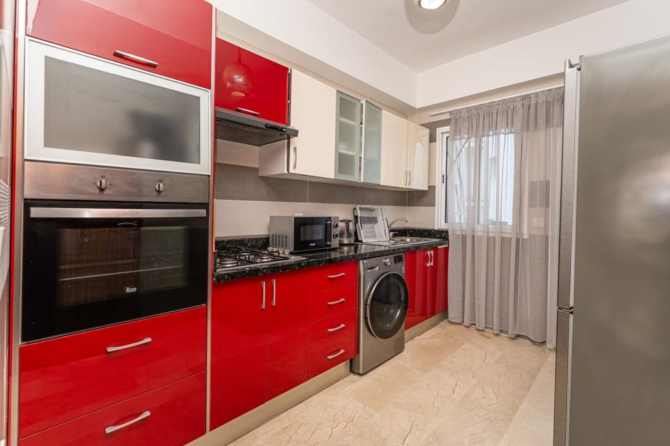 Airco appartement voor 6 personen op 200m van het strand nabij Marina Bay Apartment in Tangier
