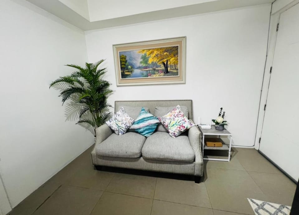 Porto Vita 2BR Apartment in Pasig