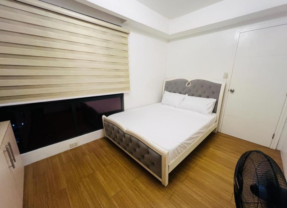 Porto Vita 2BR Apartment in Pasig
