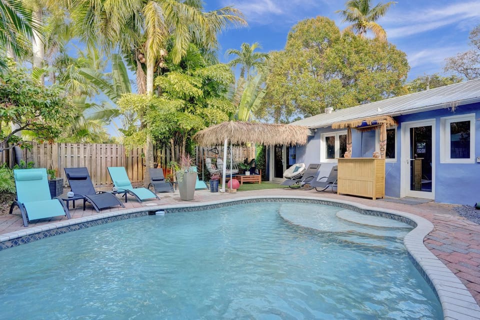 Kiki 5 - Men's Clothing optional Guest Houses House in Wilton Manors