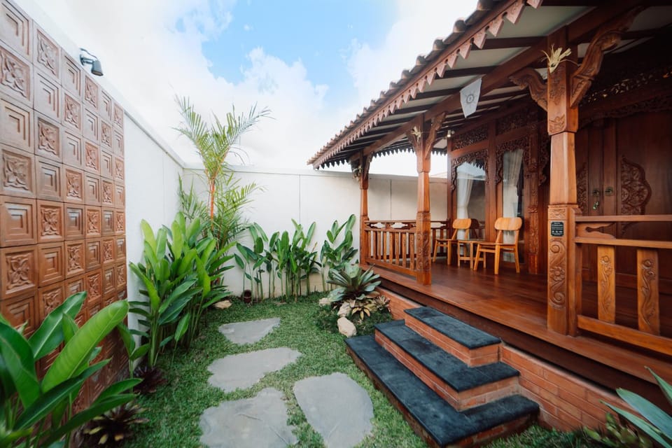 Patio, Day, Garden, View (from property/room), Garden view