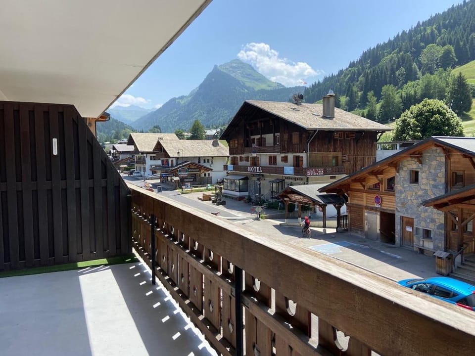 Day, Natural landscape, View (from property/room), Balcony/Terrace, Mountain view
