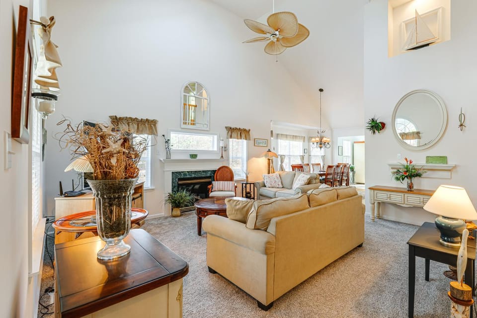 8 Mi to Beach: Ocean Pines Home Near Marina & Golf House in Ocean Pines