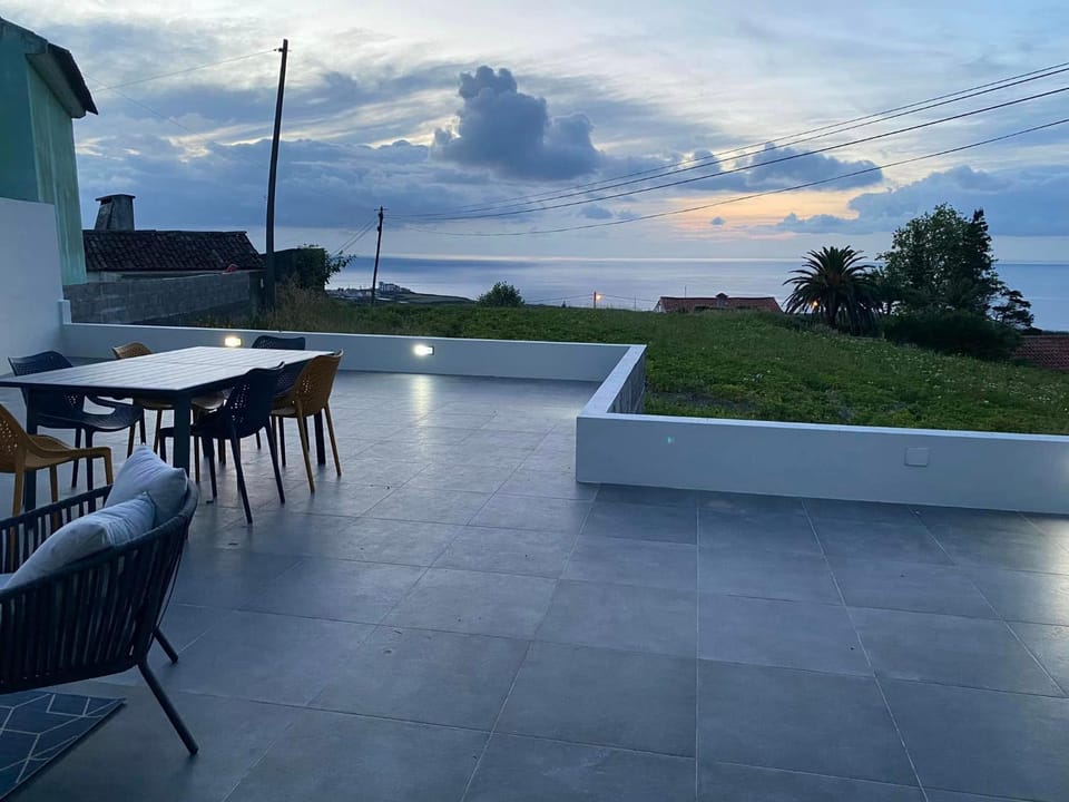 Natural landscape, View (from property/room), Balcony/Terrace, Sea view