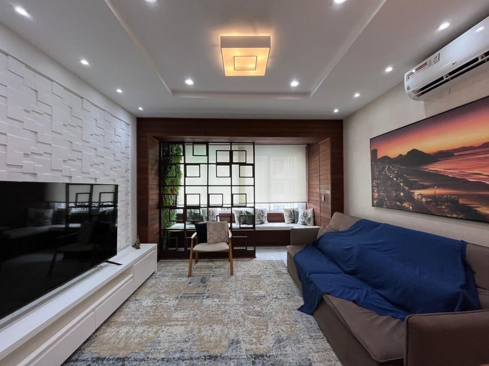 TV and multimedia, Seating area