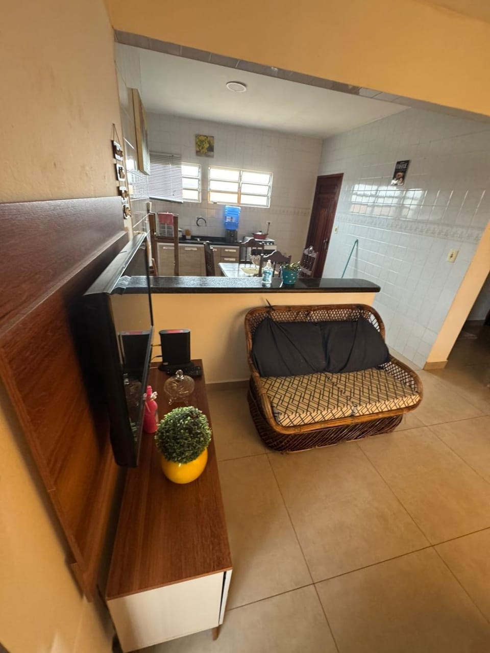 Kitchen or kitchenette, Living room, Dining area