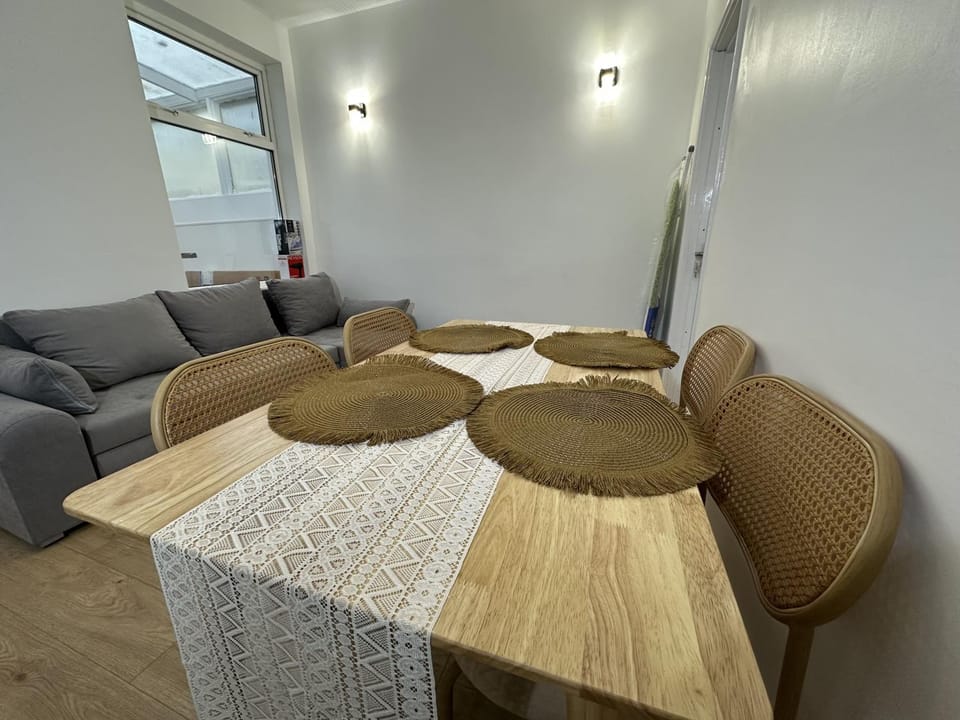 6-Sleeper 3BR Garden Beach - FREE parking Apartment in Portsmouth