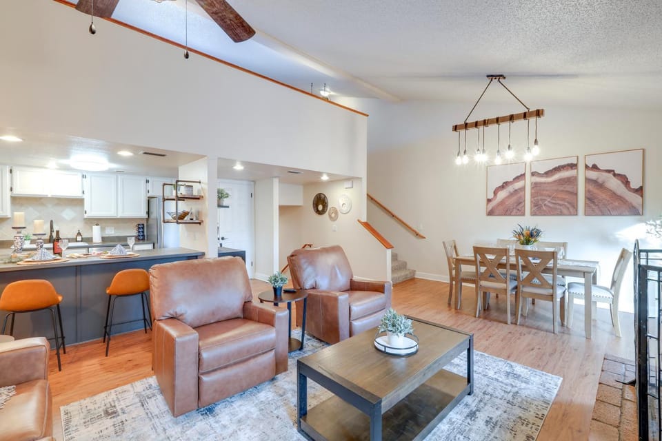 Cozy Flagstaff Condo in Country Club Community! House in Flagstaff