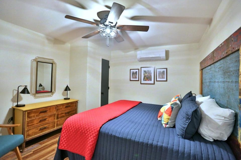 Bed, air conditioner