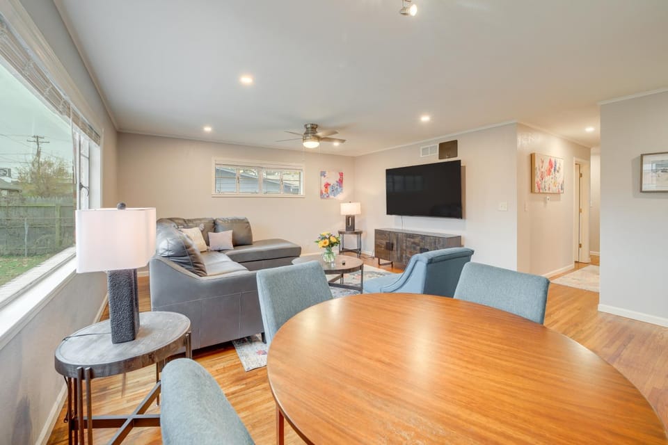 6 Mi to Dtwn: Dog-Friendly Home w/ Yard in Tulsa House in Tulsa