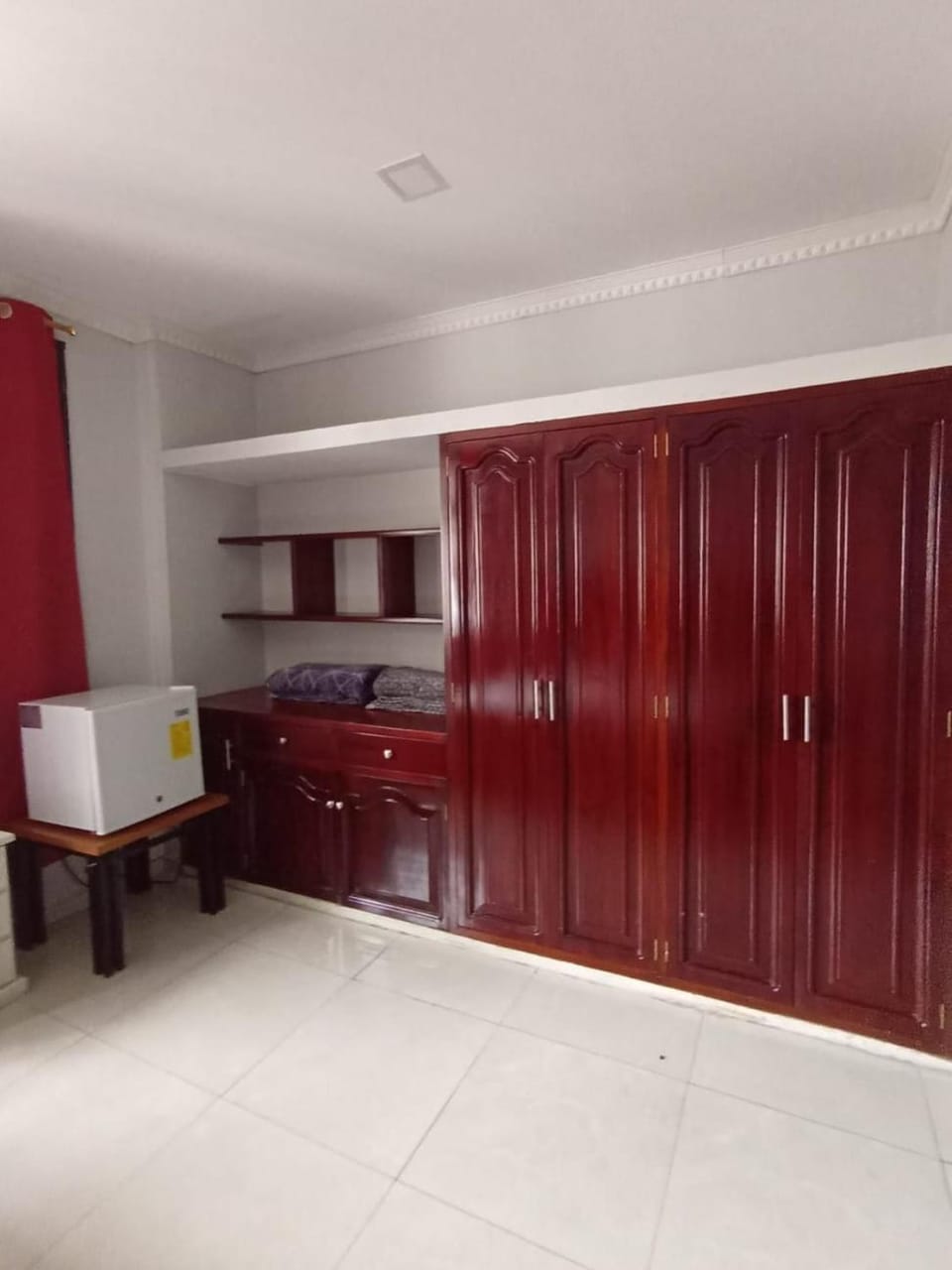 Kitchen or kitchenette, wardrobe
