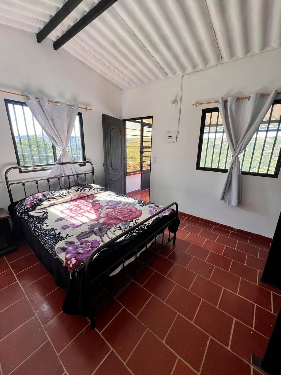 Amazing sunrise filled with tranquility and peace Chalet in Santander, Colombia