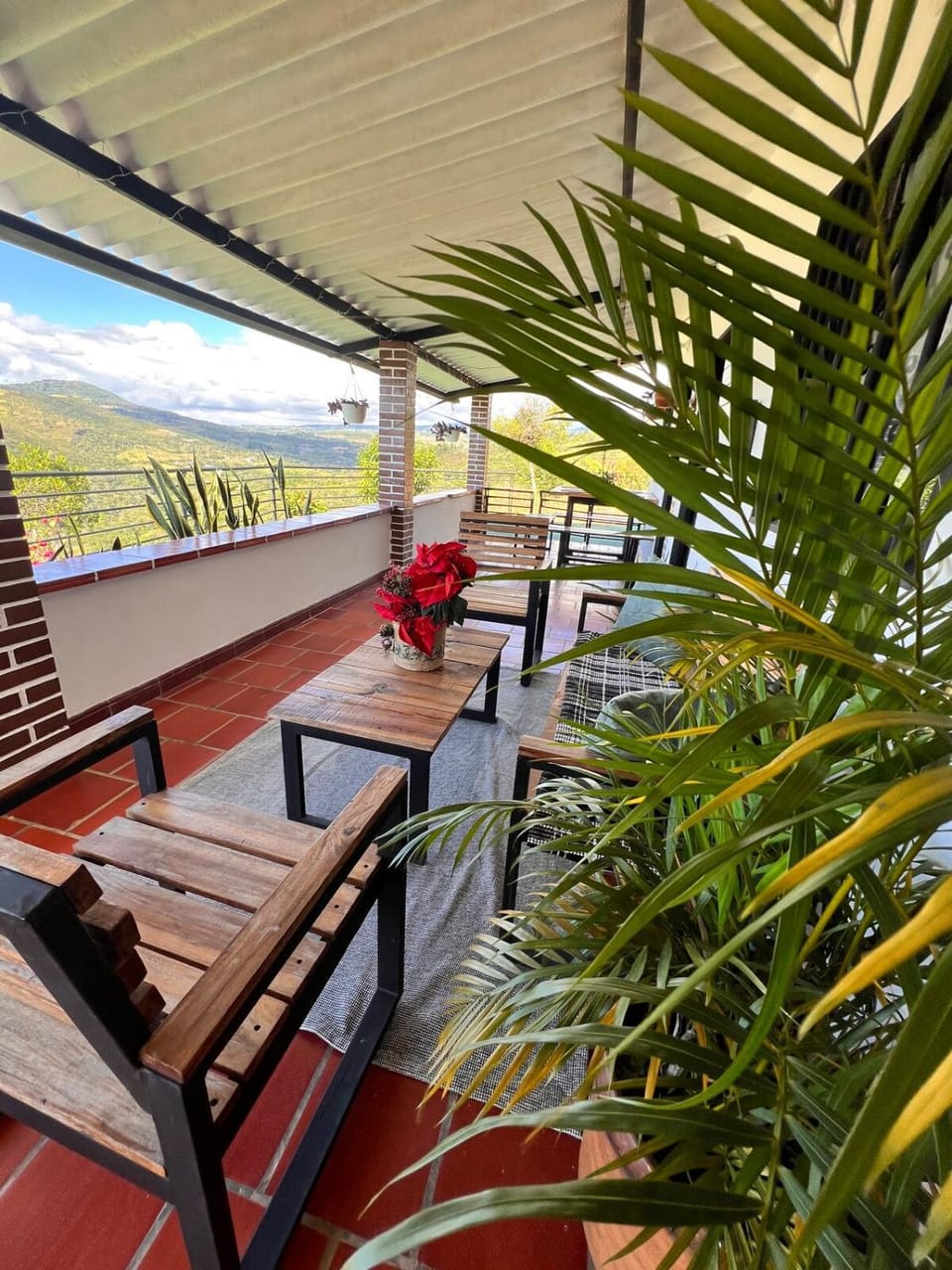 Amazing sunrise filled with tranquility and peace Chalet in Santander, Colombia