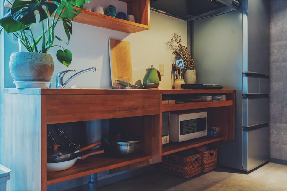 Kitchen or kitchenette