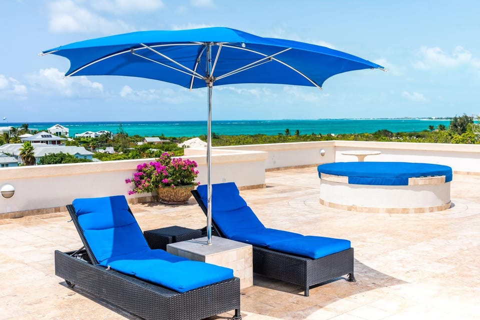 Day, Seating area, Sea view, sunbed