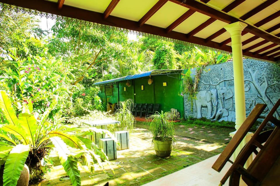 Ran Dam Villa Bed and Breakfast in Mirissa