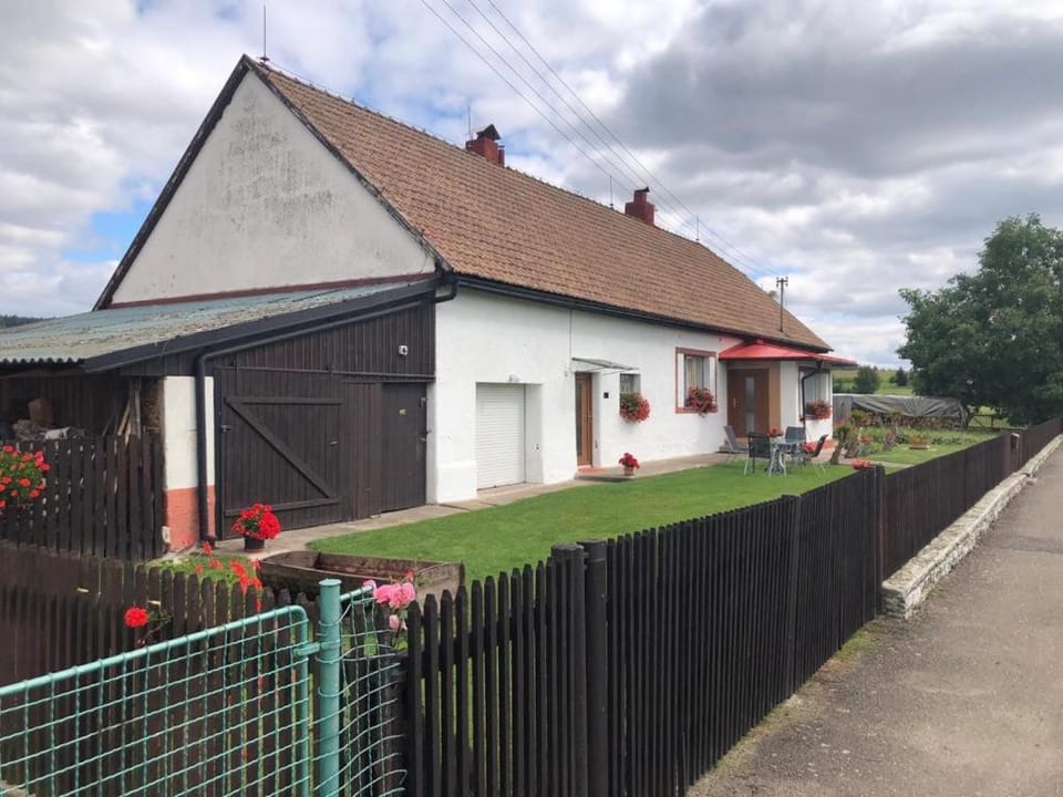 Property building, Street view