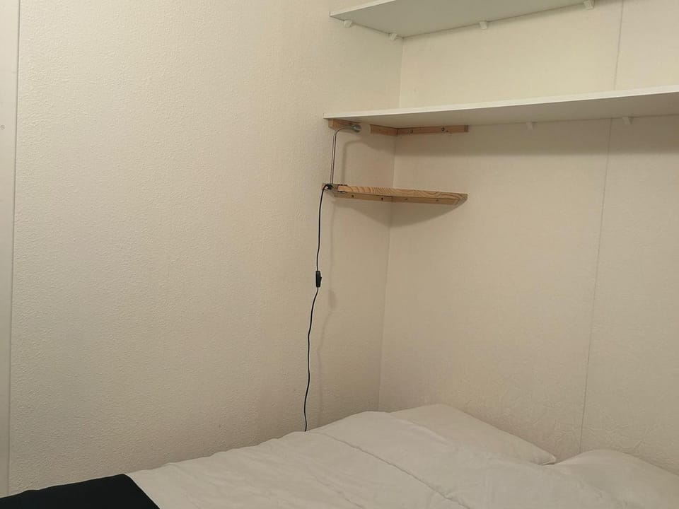 Superbe T2 Cabine avec Terrasse et Parking à Super Besse - FR-1-814-66 Cabin in Besse-et-Saint-Anastaise