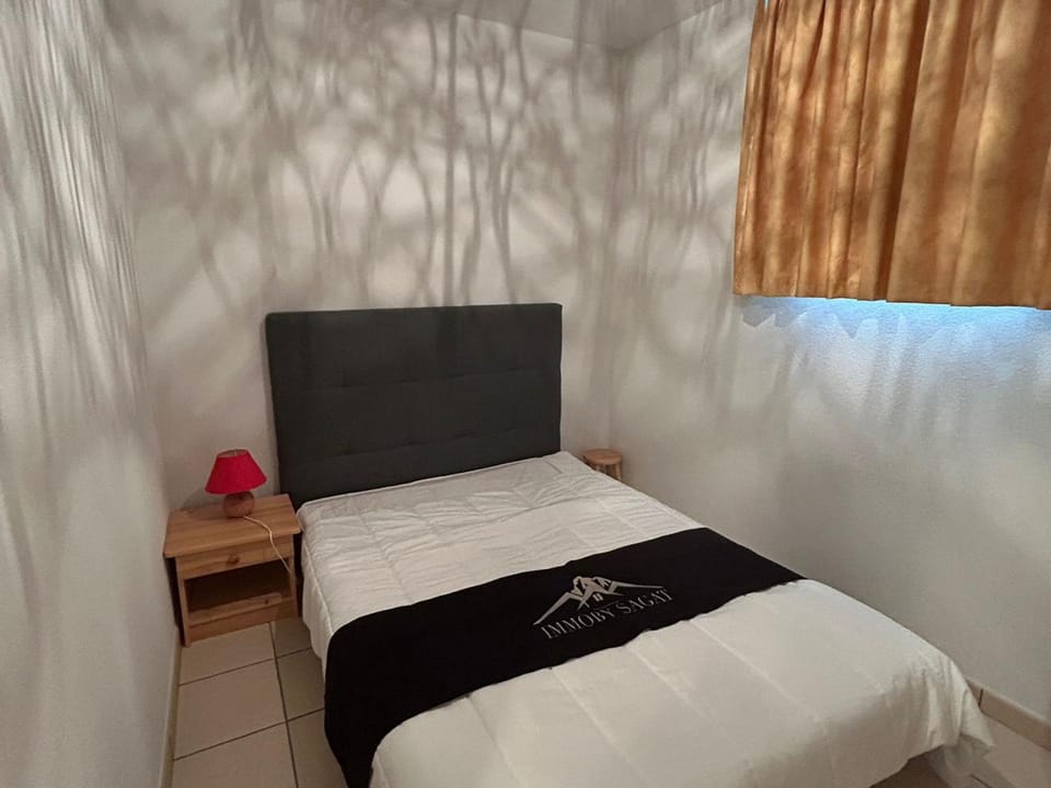 Appart 6 pers avec Parking privé, près du Lac et ski - FR-1-814-71 Apartment in Besse-et-Saint-Anastaise