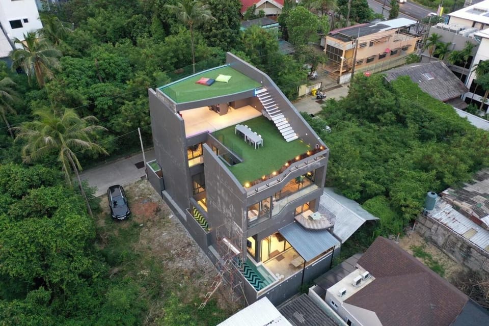 Property building, Bird's eye view