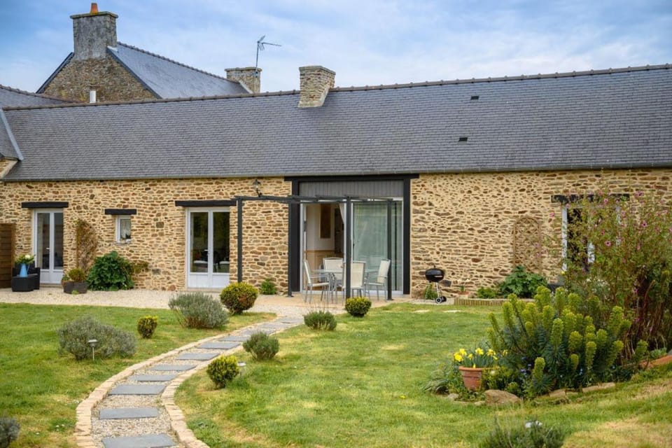 Huna lulu House in Brittany