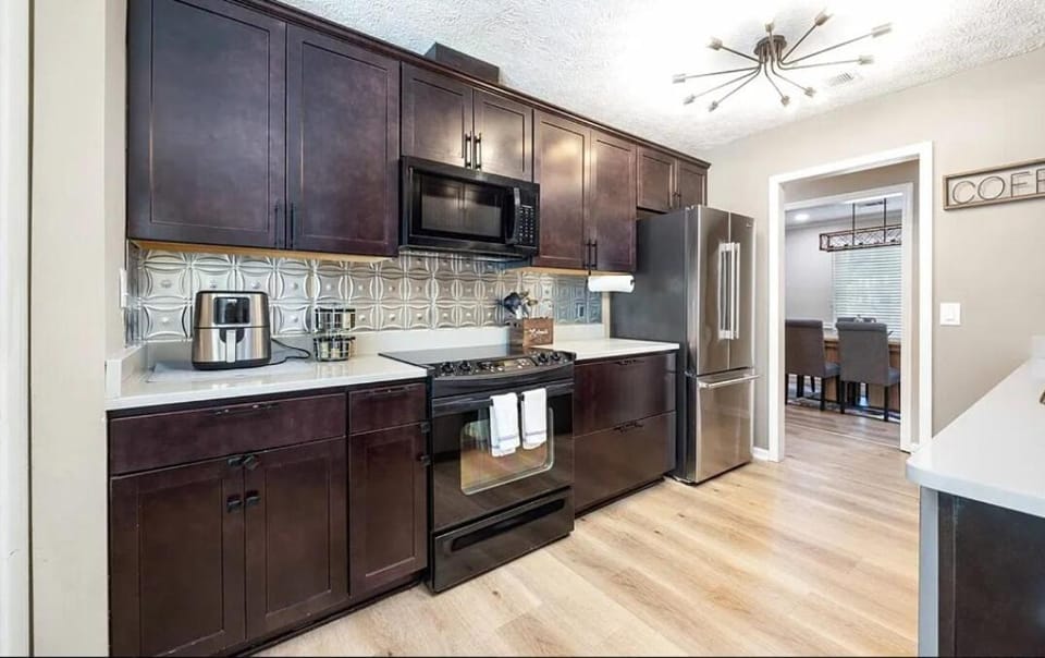 Ultimate Getaway with Pool and Games House in Columbus