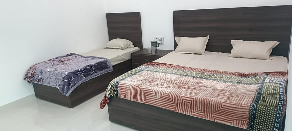 Brij Dham Ashram Hotel in Uttar Pradesh