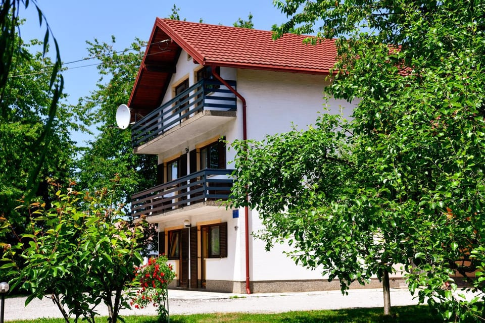 House Jole Apartment in Lika-Senj County