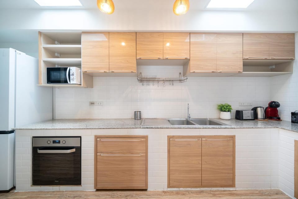 Kitchen or kitchenette, kitchen, kitchen