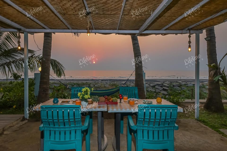 Patio, Natural landscape, View (from property/room), Dining area, Sea view, Sunrise, Sunset