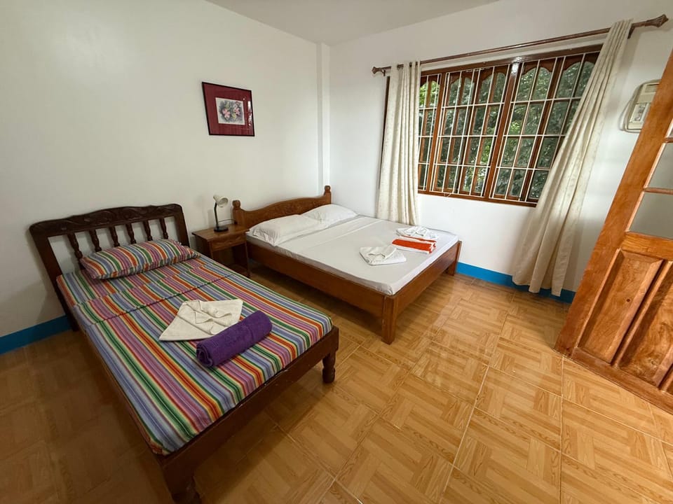 Casa Aureola Bed and Breakfast in Central Visayas