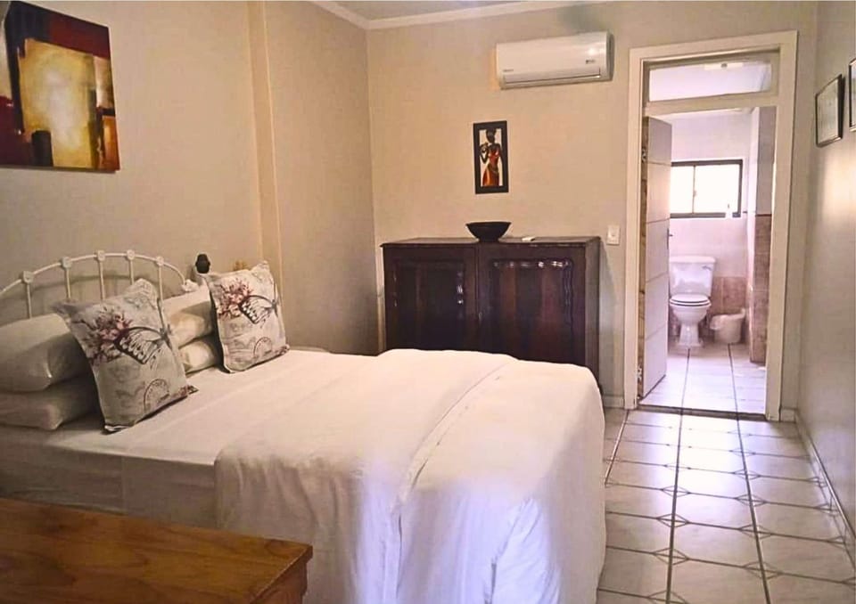 Zinkwazi Beach Access House in KwaZulu-Natal
