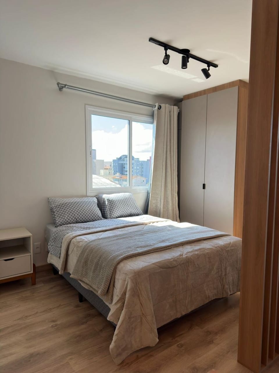 Bedroom, wardrobe