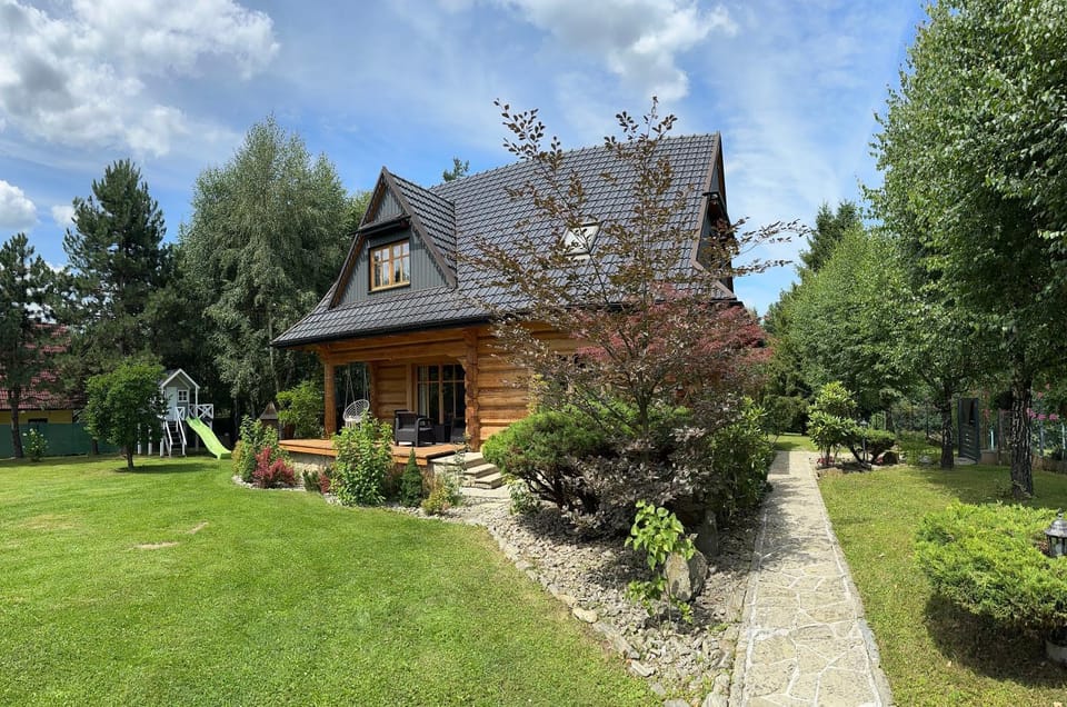 Sękata Chata - drewniany domek z jacuzzi Chalet in Lesser Poland Voivodeship
