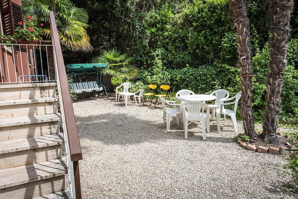 S266 - Sirolo, quadrilocale con giardino e posto auto Apartment in Sirolo