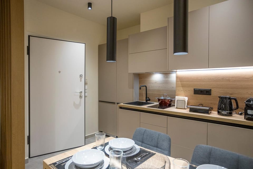 Facade/entrance, Kitchen or kitchenette