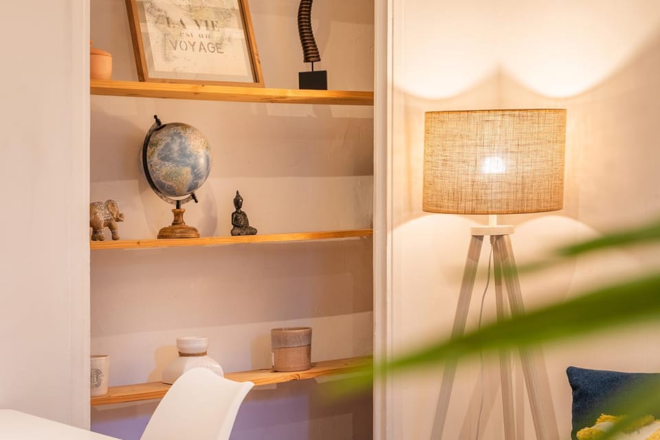 Vieil Antibes, 3 min plage de la Gravette Apartment in Antibes
