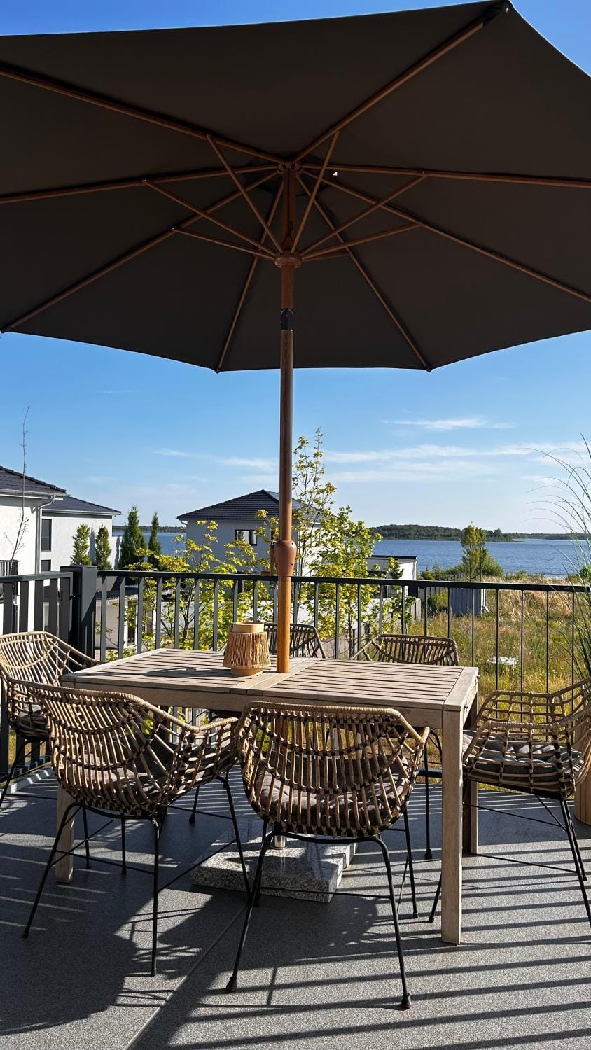 Garden view, Lake view
