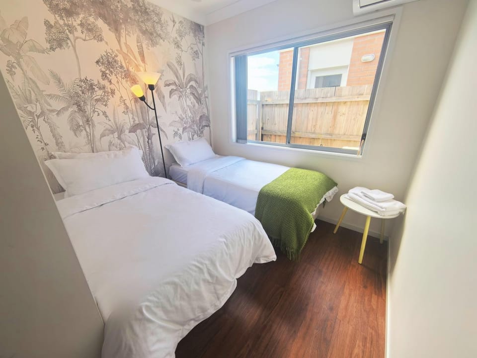 4b2b Coomera Comfort Lodge Near Theme Park & Westfield House in Coomera