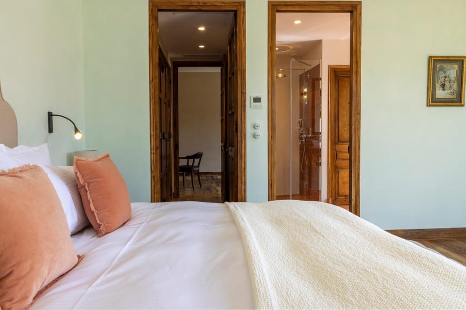 Bed, Bedroom, wardrobe