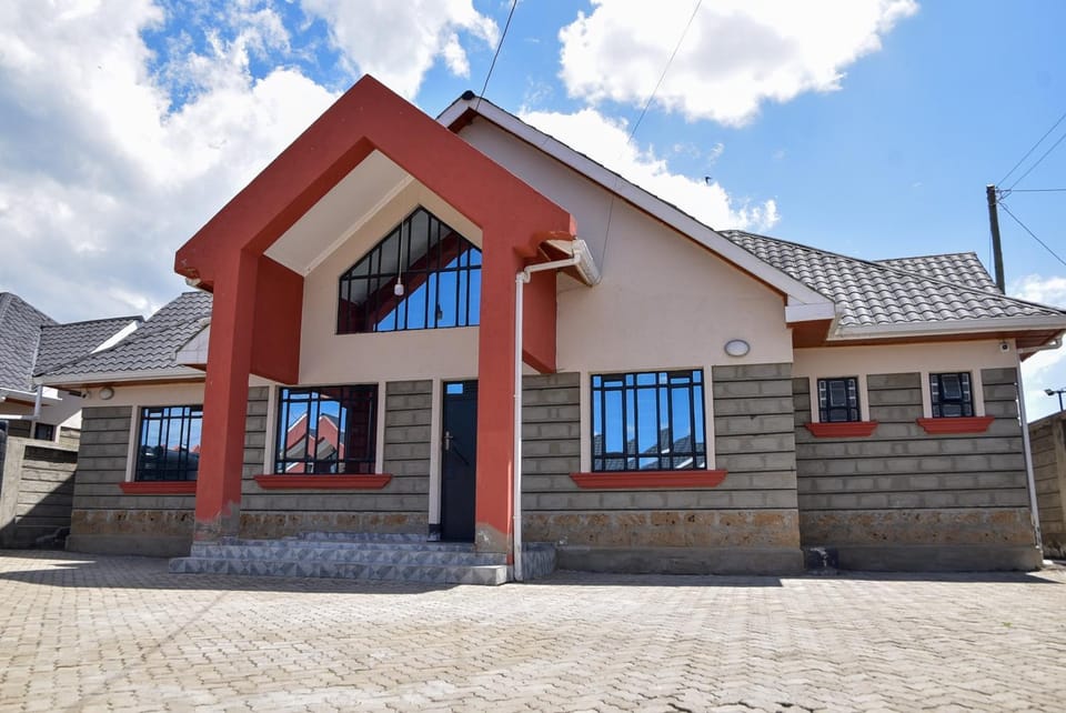 Property building, Day