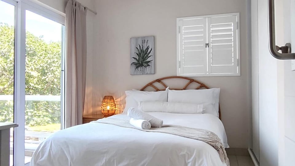 Bed, wardrobe