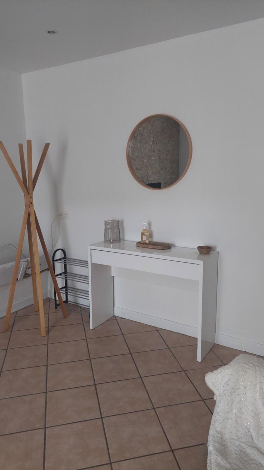 Studio au calme à la campagne 2, 4 ou 6 personnes Apartment in Centre-Val de Loire