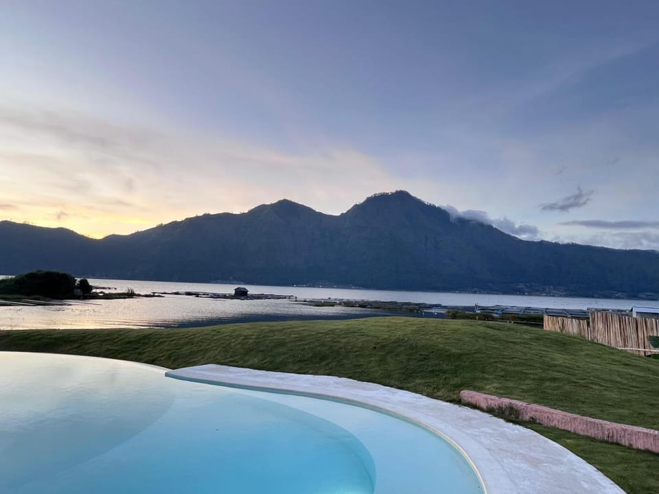 Nearby landmark, Natural landscape, Lake view, Mountain view, Pool view, Swimming pool