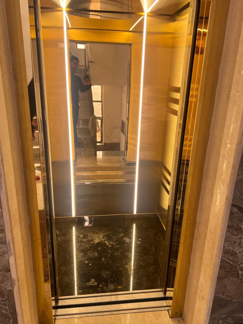 شقه مفروشه حديثة ذات أطلالة جميلة ومكان هادئ Apartment in North District