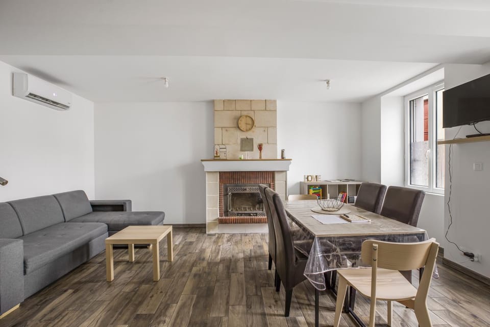 Property building, Living room