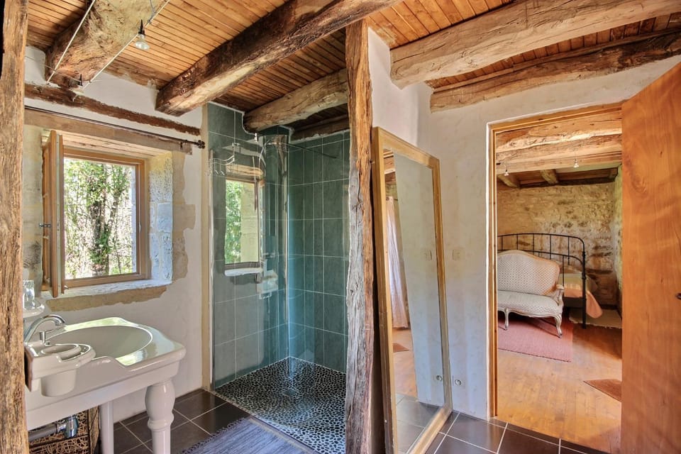Gîte de charme 4 étoiles avec piscine privée House in Nouvelle-Aquitaine