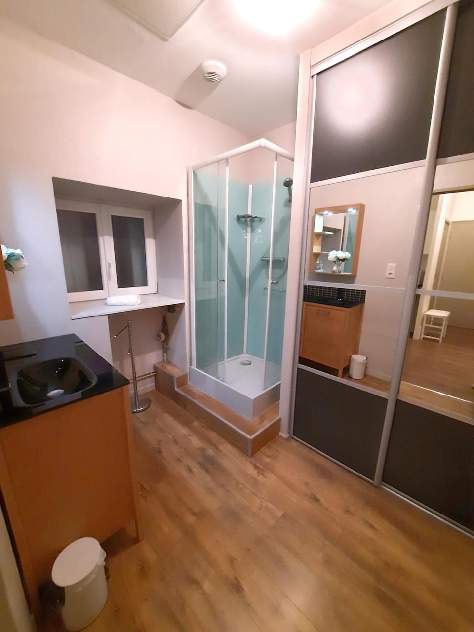 Shower, Bathroom
