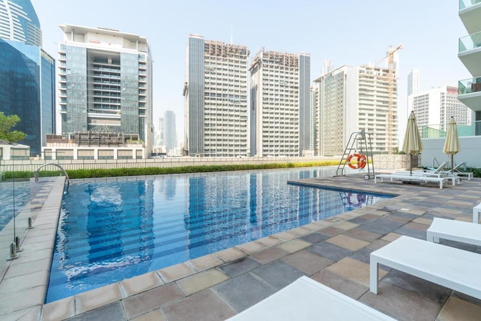 150Mbps WiFi · 2BR · Business Bay Apartment in Dubai