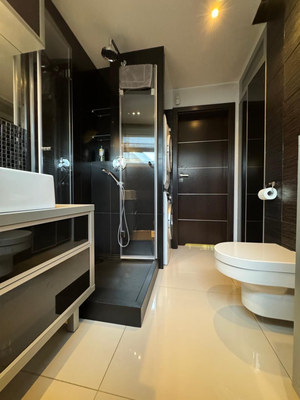 Shower, Toilet, Bathroom